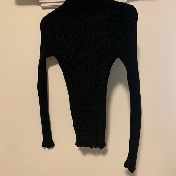 Classic black turtleneck - Picture 4 of 5